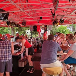 Grand Islander Hotel