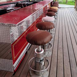 Grand Islander Hotel